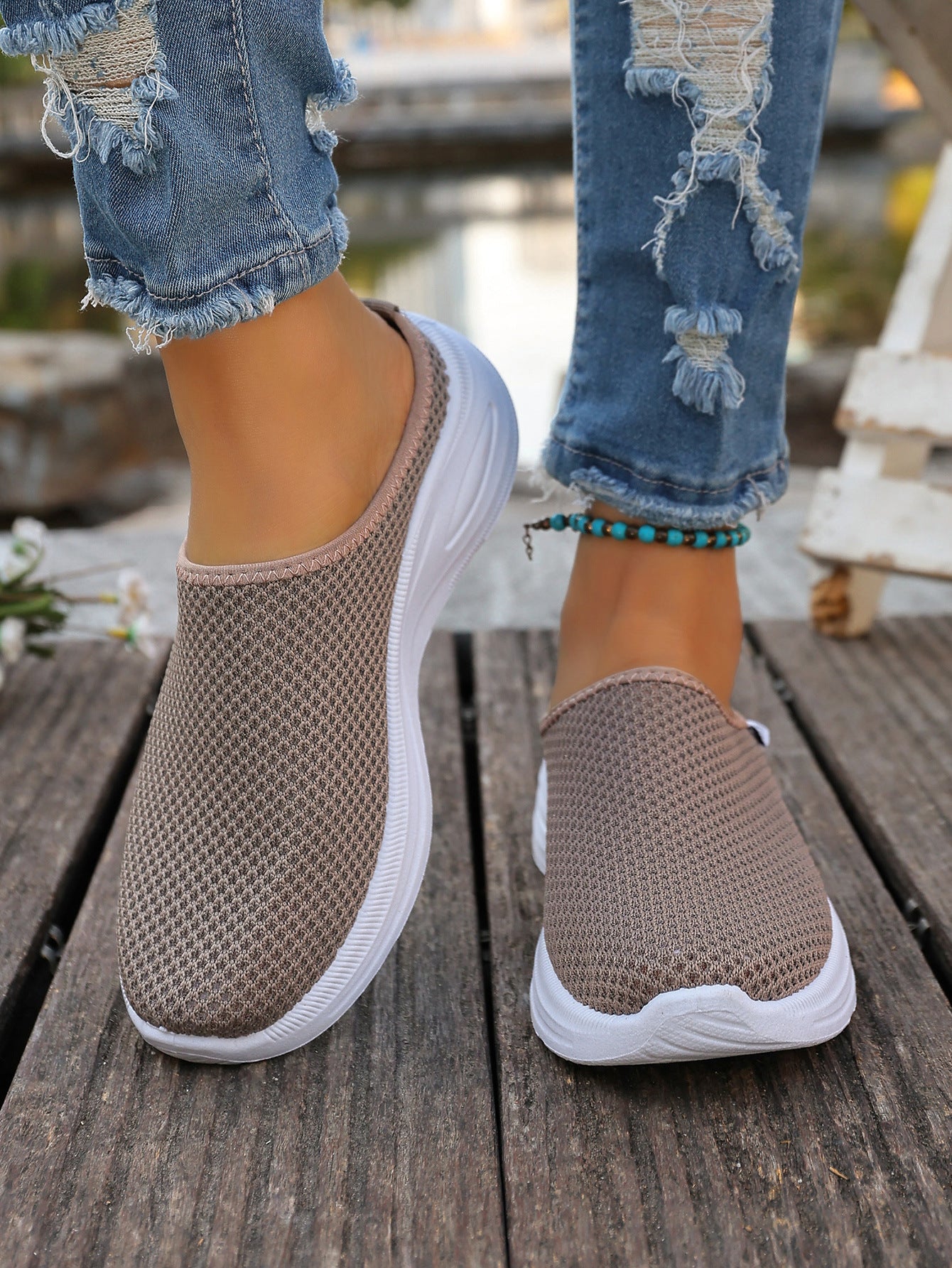 1639ea9b-de96-4b8d-ba7f-241f8e51c7d9