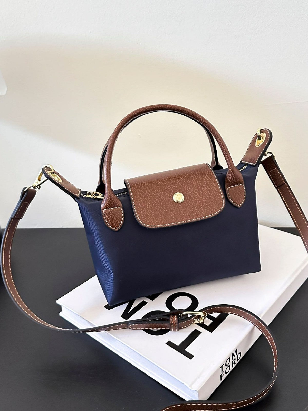 cbec4d21-3906-4dae-b8f6-8f2731fac120